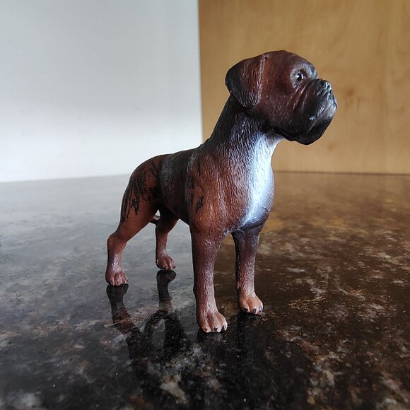 Schleich Retired Boxer Figurine - Picture 7 of 16